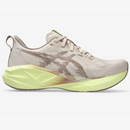 Asics NovaBlast 5 - Bege/Marrom